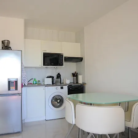 Studio Au Coeur De La Corniche Esterel Apartment